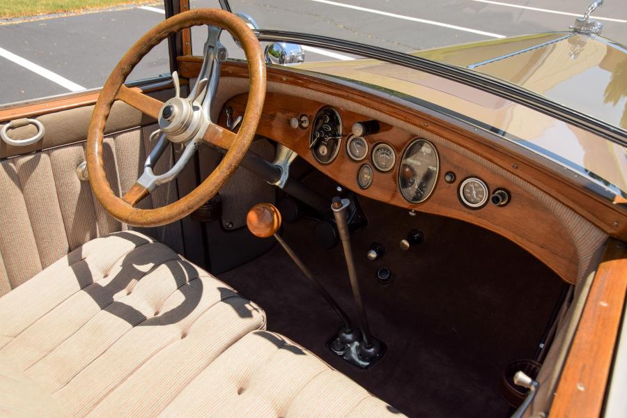 Торпедо Lincoln Model L Convertible Coupe 1925 года  (фото 13 из 13)